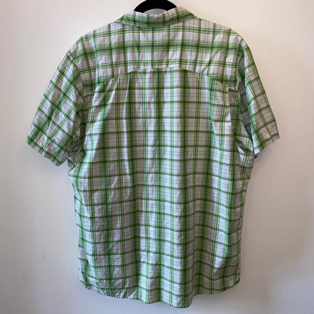 Excellent Condition The North Face Green Plaid Button Down LG